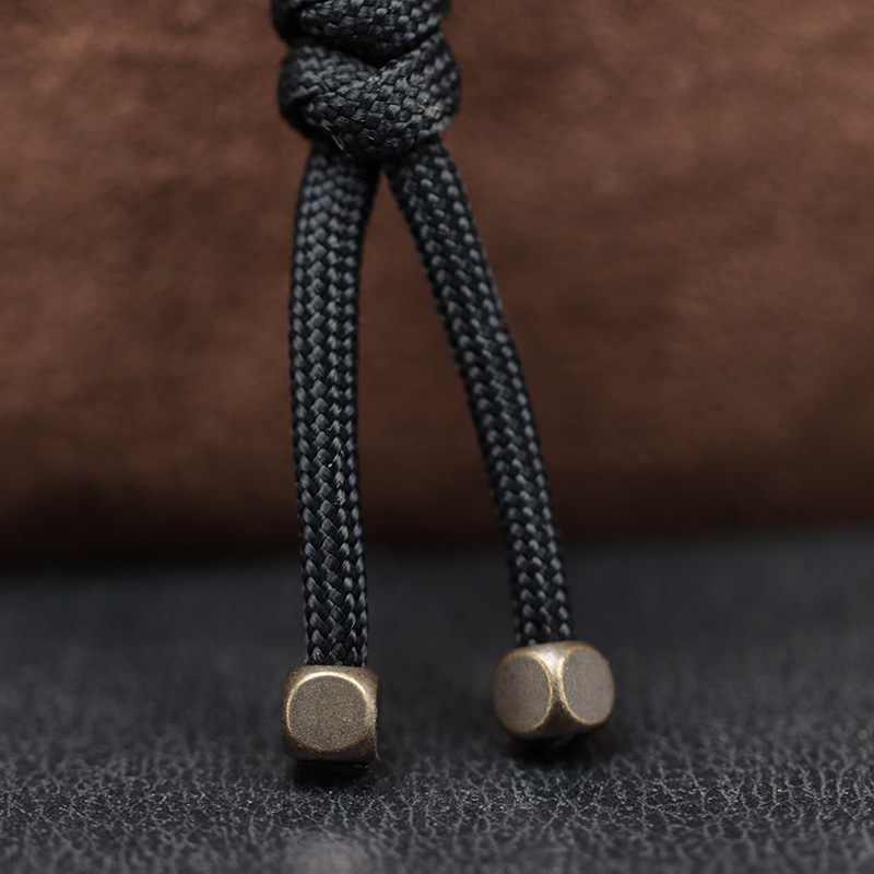 2pcs 4mm Hole Cube Brass Knife - đánh giá và giá Paracord Bracelet