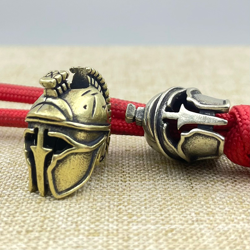 Brass Spartan Warrior Helmet K - đánh giá và giá Paracord Bracelet